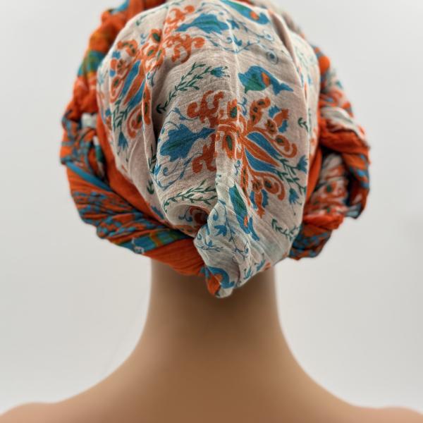 Handgemaakte chemo muts met sjaal Bella groen oranje tinten maat L.