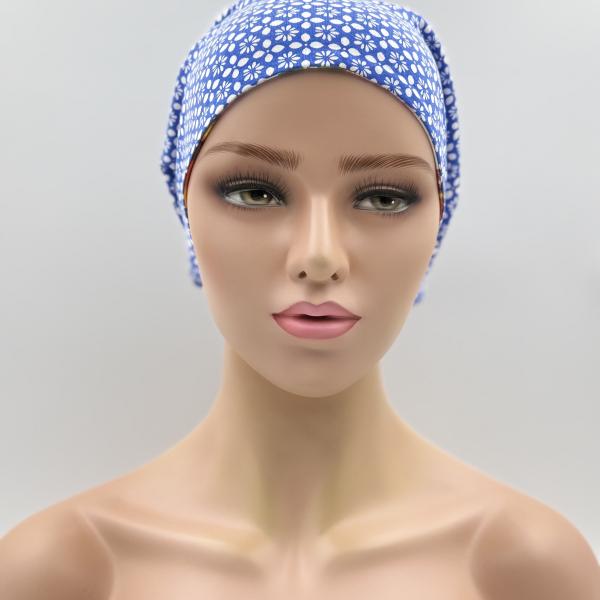 Handgemaakte chemo muts Bonnie blauw, gebloemd maat L
