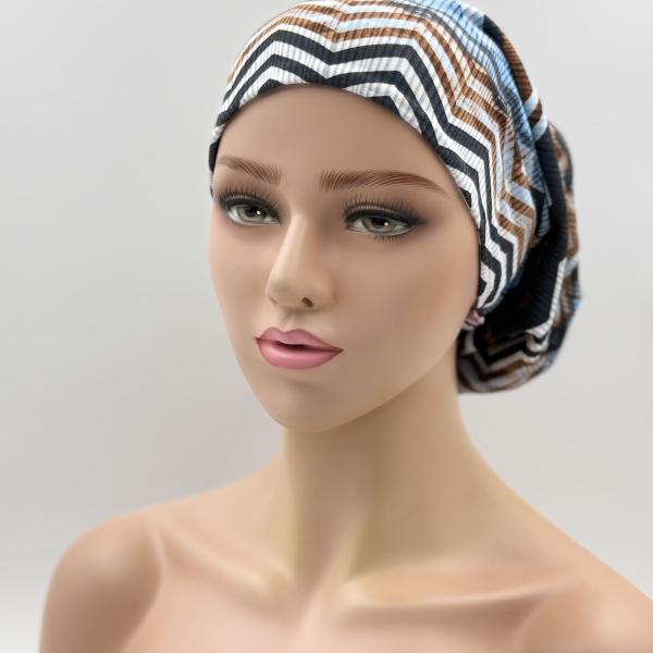 Handgemaakte chemo muts Bonnie zig zag, bloem maat L