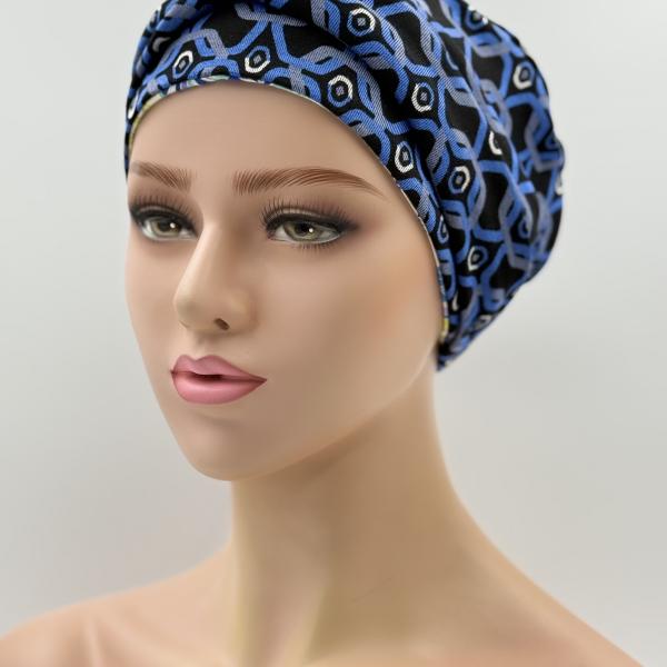 Handgemaakte chemo muts Brina kobalt wit/groen maat L